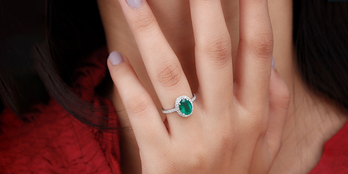 Timeless Elegance Rosec Jewels' Sophisticated Emerald Rings