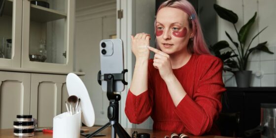 How Influencers Turn Product Reviews Into Conversations