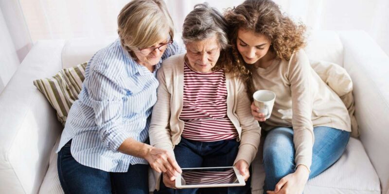 How Social Media Alters Our Perception of Life Milestones