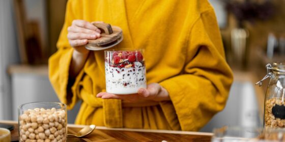 Stretchy Yogurt Recipe Gains TikTok Popularity for Its Bouncy Texture!