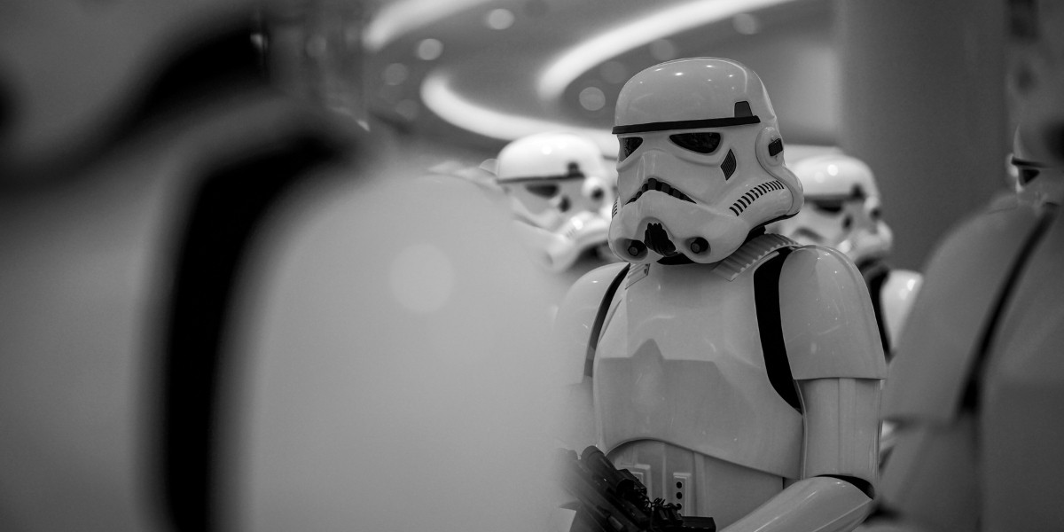 Classic Star Wars Characters Arrive at Disneyland This Spring