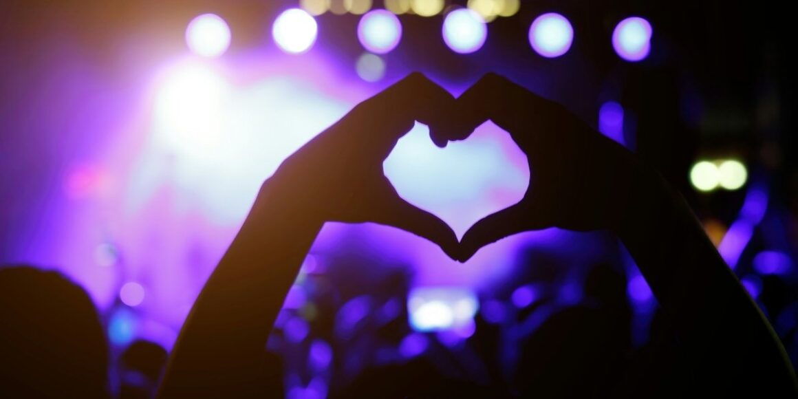 Hilary Duff Announces The Lucky Me Tour — A Major Cultural Comeback