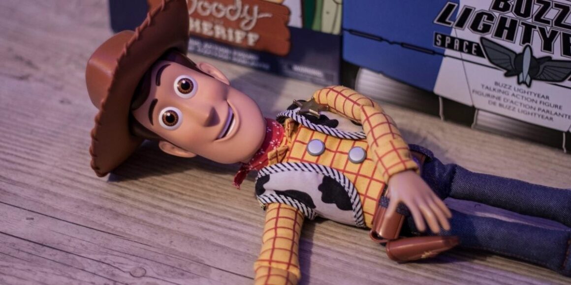 Bad Bunny Voices Pizza With Sunglasses in Toy Story 5